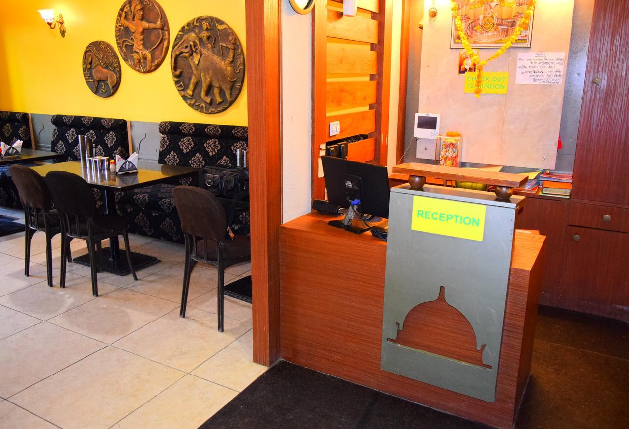 Hotel Chandragupta Ujjain Buitenkant foto